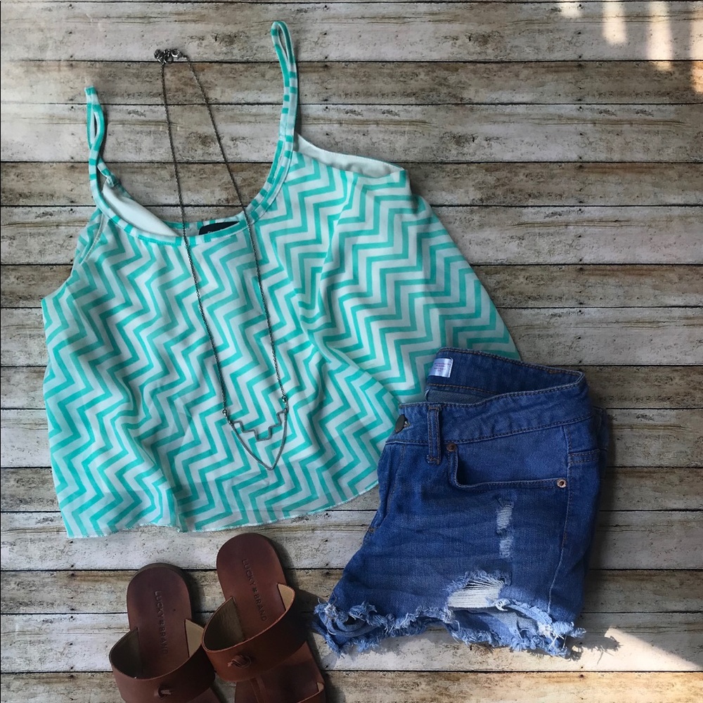 🌻 Rue 21 crop